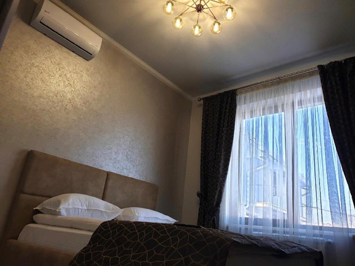 Apartment Sweethome 1 Free Parking Uzjhorod Eksteriør billede
